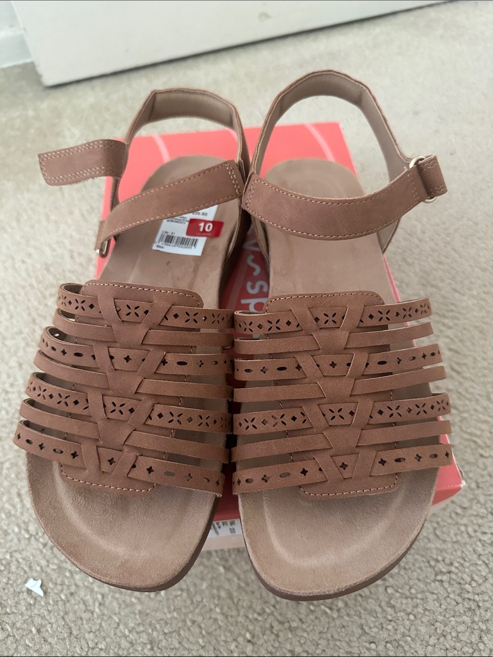 Easy Spirit Women’s Sandals in Taupe Brown
